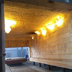 雙臺(tái)車頂部燃?xì)饧訜釥t